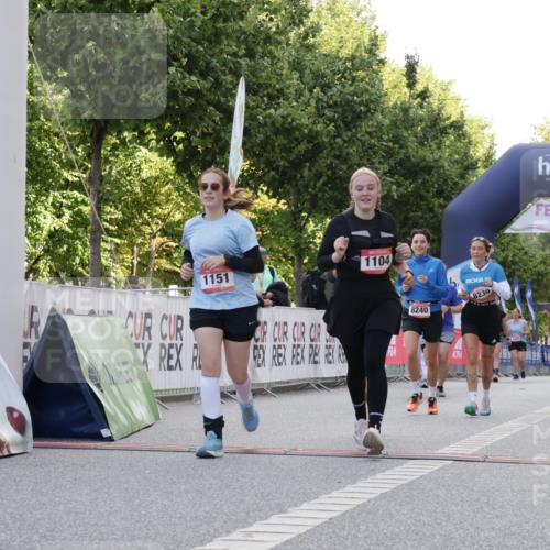06.09.2026 - CURREX Alsterlauf Yannick Fuchs http://msf.ph/oto/10230893 06.09.2026 11:54:26 Ziel 1078, 1086, 1104, 1151, 1166, 1167, 1191, 1332, 1339, 8185, 8239, 8240 meine-sportfotos.de
