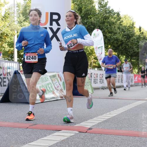 06.09.2026 - CURREX Alsterlauf Yannick Fuchs http://msf.ph/oto/10230916 06.09.2026 11:54:30 Ziel 1078, 1086, 1104, 1122, 1151, 1191, 1328, 1332, 1339, 8185, 8239, 8240 meine-sportfotos.de