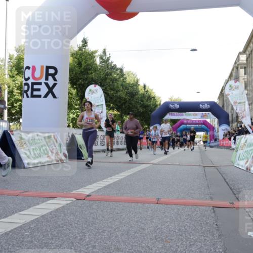 06.09.2026 - CURREX Alsterlauf Yannick Fuchs http://msf.ph/oto/10230950 06.09.2026 11:54:37 Ziel 1012, 1017, 1019, 1031, 1122, 1168, 1191, 1289, 1290, 1325, 1328, 1331, 8185 meine-sportfotos.de