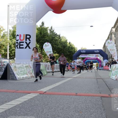 06.09.2026 - CURREX Alsterlauf Yannick Fuchs http://msf.ph/oto/10230954 06.09.2026 11:54:38 Ziel 1012, 1017, 1019, 1031, 1122, 1168, 1185, 1191, 1251, 1289, 1290, 1325, 1328, 1331 meine-sportfotos.de