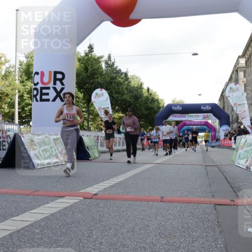 06.09.2026 - CURREX Alsterlauf Yannick Fuchs http://msf.ph/oto/10230955 06.09.2026 11:54:38 Ziel 1012, 1017, 1019, 1031, 1122, 1168, 1185, 1191, 1251, 1289, 1290, 1325, 1328, 1331 meine-sportfotos.de