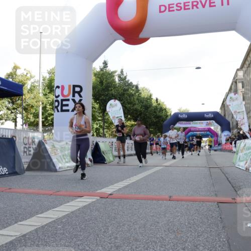 06.09.2026 - CURREX Alsterlauf Yannick Fuchs http://msf.ph/oto/10230956 06.09.2026 11:54:38 Ziel 1012, 1017, 1019, 1031, 1122, 1168, 1185, 1191, 1251, 1289, 1290, 1325, 1328, 1331 meine-sportfotos.de