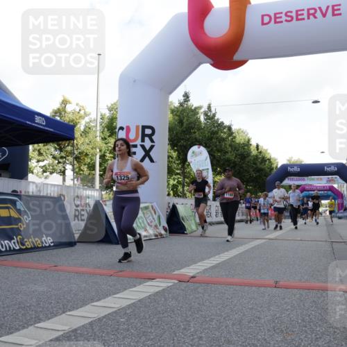 06.09.2026 - CURREX Alsterlauf Yannick Fuchs http://msf.ph/oto/10230959 06.09.2026 11:54:38 Ziel 1012, 1017, 1019, 1031, 1122, 1168, 1185, 1191, 1251, 1289, 1290, 1325, 1328, 1331 meine-sportfotos.de
