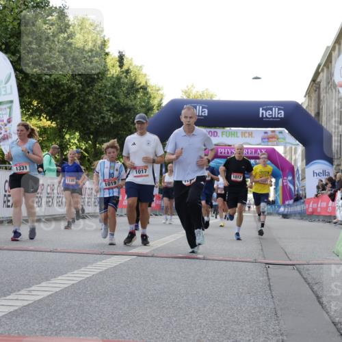 06.09.2026 - CURREX Alsterlauf Yannick Fuchs http://msf.ph/oto/10230961 06.09.2026 11:54:40 Ziel 1012, 1017, 1019, 1031, 1101, 1122, 1168, 1185, 1222, 1251, 1260, 1280, 1289, 1290, 1325, 1328, 1331 meine-sportfotos.de