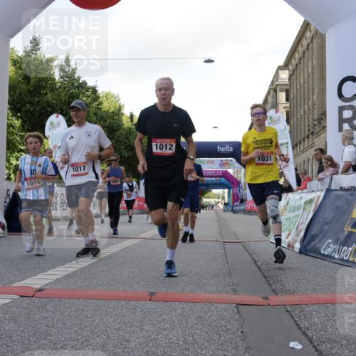 06.09.2026 - CURREX Alsterlauf Yannick Fuchs http://msf.ph/oto/10230975 06.09.2026 11:54:43 Ziel 1012, 1017, 1019, 1031, 1060, 1101, 1145, 1168, 1185, 1222, 1231, 1251, 1260, 1270, 1272, 1280, 1289, 1290, 1325, 1331 meine-sportfotos.de