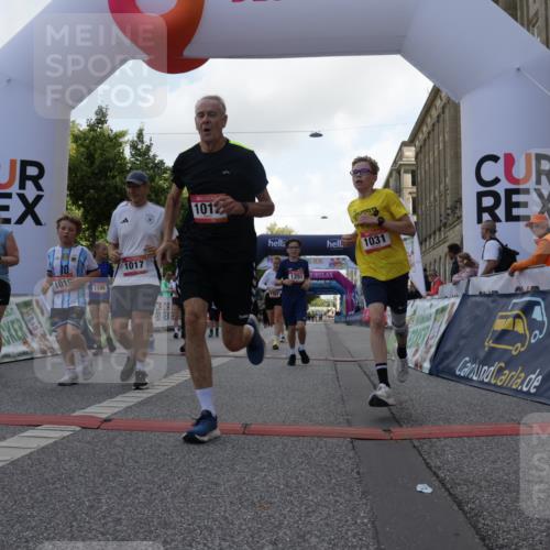 06.09.2026 - CURREX Alsterlauf Yannick Fuchs http://msf.ph/oto/10230977 06.09.2026 11:54:43 Ziel 1012, 1017, 1019, 1031, 1060, 1101, 1145, 1168, 1185, 1222, 1231, 1251, 1260, 1270, 1272, 1280, 1289, 1290, 1325, 1331 meine-sportfotos.de