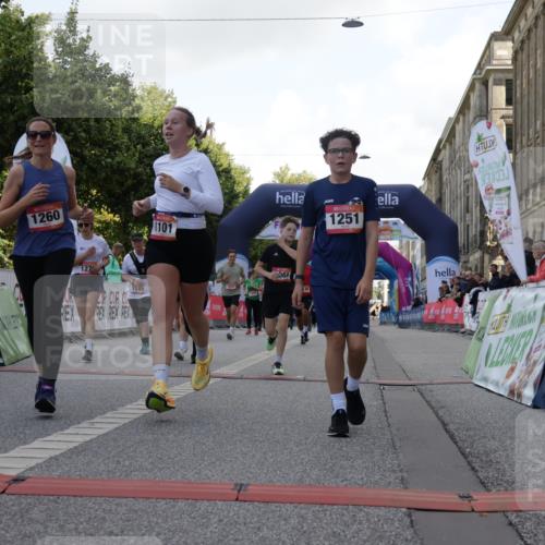 06.09.2026 - CURREX Alsterlauf Yannick Fuchs http://msf.ph/oto/10230983 06.09.2026 11:54:45 Ziel 1012, 1017, 1019, 1031, 1060, 1101, 1140, 1145, 1168, 1185, 1222, 1231, 1247, 1251, 1260, 1270, 1272, 1280, 1289, 1290, 1331 meine-sportfotos.de