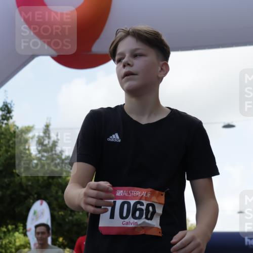 06.09.2026 - CURREX Alsterlauf Yannick Fuchs http://msf.ph/oto/10231000 06.09.2026 11:54:50 Ziel 1060, 1097, 1101, 1134, 1140, 1145, 1185, 1222, 1231, 1247, 1251, 1260, 1270, 1272, 1275, 1276, 1280 meine-sportfotos.de