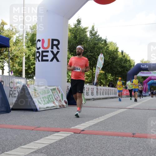 06.09.2026 - CURREX Alsterlauf Yannick Fuchs http://msf.ph/oto/10231010 06.09.2026 11:57:06 Ziel 1055, 1228, 1229, 1282, 1292, 8284, 8325, 8326 meine-sportfotos.de