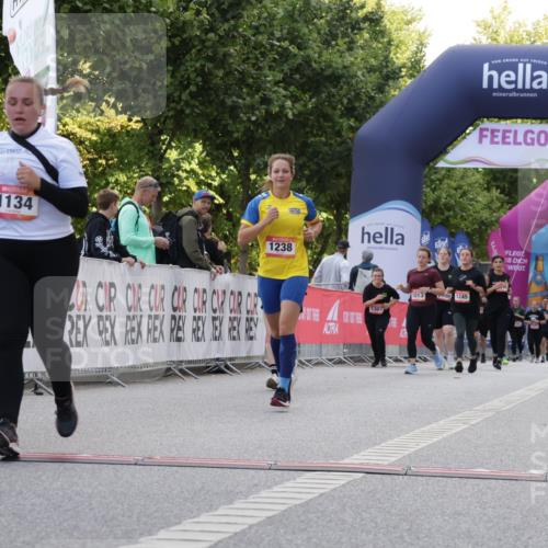 06.09.2026 - CURREX Alsterlauf Yannick Fuchs http://msf.ph/oto/10231014 06.09.2026 11:54:55 Ziel 1097, 1134, 1140, 1145, 1177, 1238, 1247, 1275, 1276 meine-sportfotos.de