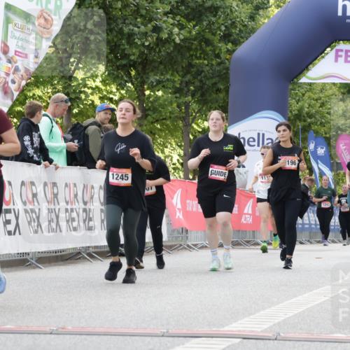 06.09.2026 - CURREX Alsterlauf Yannick Fuchs http://msf.ph/oto/10231037 06.09.2026 11:55:01 Ziel 1013, 1097, 1134, 1177, 1238, 1245, 1307 meine-sportfotos.de