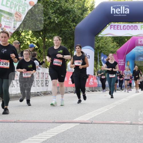 06.09.2026 - CURREX Alsterlauf Yannick Fuchs http://msf.ph/oto/10231048 06.09.2026 11:55:03 Ziel 1013, 1177, 1196, 1238, 1245, 1307 meine-sportfotos.de