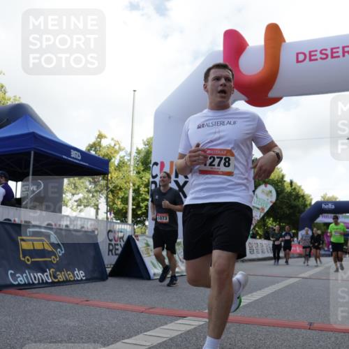 06.09.2026 - CURREX Alsterlauf Yannick Fuchs http://msf.ph/oto/10231079 06.09.2026 11:55:13 Ziel 1073, 1141, 1147, 1170, 1183, 1196, 1243, 1273, 1278, 1307, 1338, 1341, 8344 meine-sportfotos.de