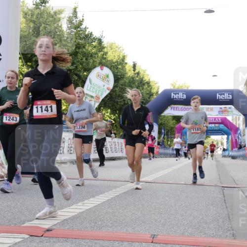 06.09.2026 - CURREX Alsterlauf Yannick Fuchs http://msf.ph/oto/10231095 06.09.2026 11:55:17 Ziel 1073, 1087, 1141, 1183, 1243, 1273, 1278, 1338, 1341, 8344 meine-sportfotos.de