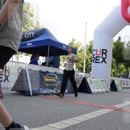 06.09.2026 - CURREX Alsterlauf Yannick Fuchs http://msf.ph/oto/10231111 06.09.2026 11:55:21 Ziel 1071, 1087, 1141, 1183, 1233, 1243, 1273, 1337, 1338, 8344 meine-sportfotos.de