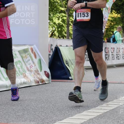 06.09.2026 - CURREX Alsterlauf Yannick Fuchs http://msf.ph/oto/10231126 06.09.2026 11:55:27 Ziel 1030, 1033, 1071, 1233, 1337, 8136 meine-sportfotos.de