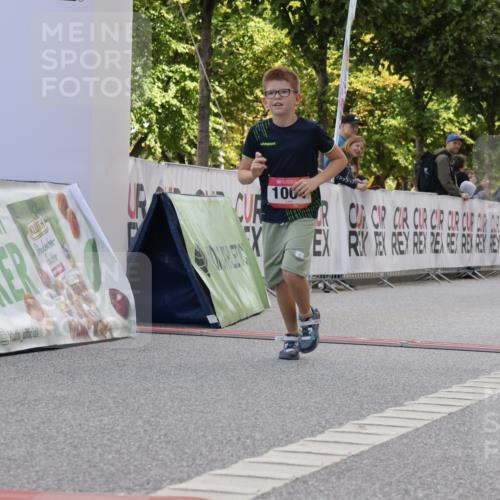 06.09.2026 - CURREX Alsterlauf Yannick Fuchs http://msf.ph/oto/10231180 06.09.2026 11:55:47 Ziel 1004, 1005, 1046, 1149, 1203, 1234, 1284, 1285, 1286, 1288, 1296, 1326 meine-sportfotos.de