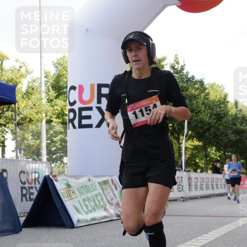 06.09.2026 - CURREX Alsterlauf Yannick Fuchs http://msf.ph/oto/10231187 06.09.2026 11:57:30 Ziel 1154, 1174, 1193, 1302 meine-sportfotos.de