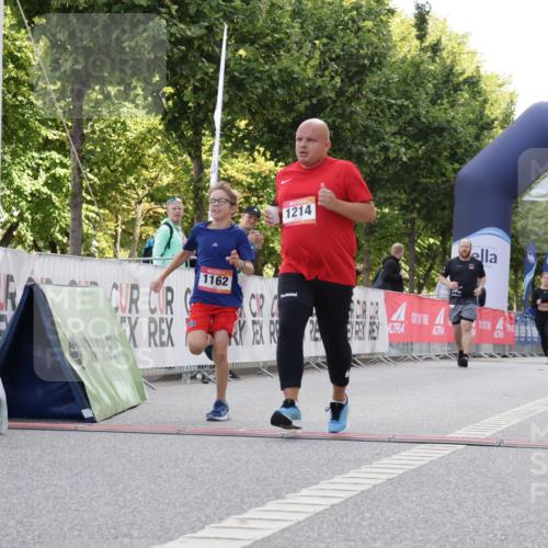 06.09.2026 - CURREX Alsterlauf Yannick Fuchs http://msf.ph/oto/10231267 06.09.2026 11:56:13 Ziel 1131, 1162, 1214, 8285, 8312 meine-sportfotos.de