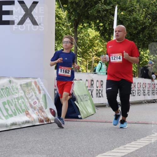06.09.2026 - CURREX Alsterlauf Yannick Fuchs http://msf.ph/oto/10231269 06.09.2026 11:56:14 Ziel 1131, 1162, 1214, 8285, 8312 meine-sportfotos.de