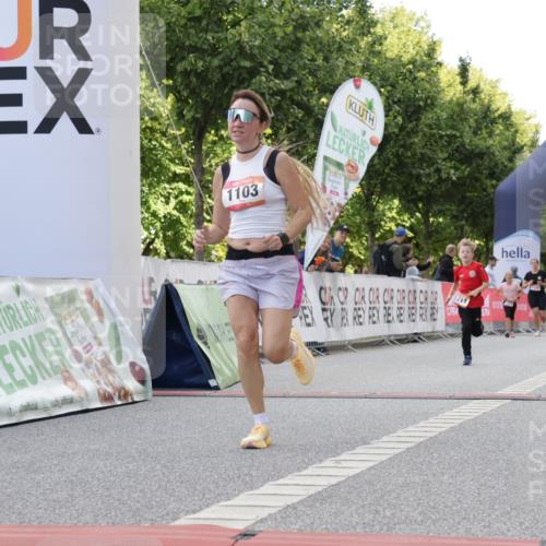 06.09.2026 - CURREX Alsterlauf Yannick Fuchs http://msf.ph/oto/10231306 06.09.2026 11:56:26 Ziel 1032, 1103, 1142, 1211, 8267 meine-sportfotos.de