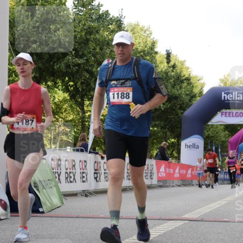 06.09.2026 - CURREX Alsterlauf Yannick Fuchs http://msf.ph/oto/10231309 06.09.2026 11:57:38 Ziel 1174, 1187, 1188, 1193, 2484 meine-sportfotos.de