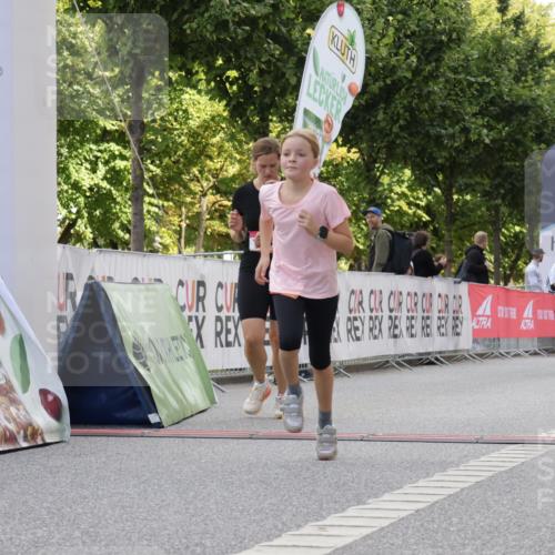 06.09.2026 - CURREX Alsterlauf Yannick Fuchs http://msf.ph/oto/10231331 06.09.2026 11:56:35 Ziel 1035, 1118, 1144, 1172, 1211 meine-sportfotos.de