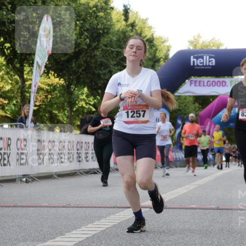 06.09.2026 - CURREX Alsterlauf Yannick Fuchs http://msf.ph/oto/10231396 06.09.2026 11:56:58 Ziel 1055, 1148, 1171, 1248, 1257, 1282, 1292, 8098, 8325, 8326 meine-sportfotos.de
