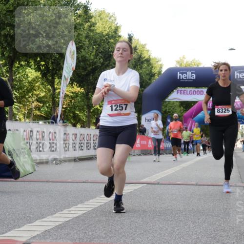 06.09.2026 - CURREX Alsterlauf Yannick Fuchs http://msf.ph/oto/10231399 06.09.2026 11:56:58 Ziel 1055, 1148, 1171, 1248, 1257, 1282, 1292, 8098, 8325, 8326 meine-sportfotos.de