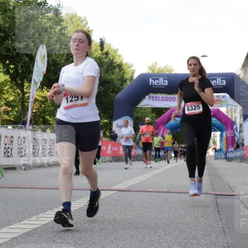 06.09.2026 - CURREX Alsterlauf Yannick Fuchs http://msf.ph/oto/10231400 06.09.2026 11:56:59 Ziel 1055, 1148, 1171, 1248, 1257, 1282, 1292, 8098, 8325, 8326 meine-sportfotos.de