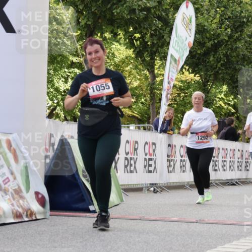 06.09.2026 - CURREX Alsterlauf Yannick Fuchs http://msf.ph/oto/10231411 06.09.2026 11:57:01 Ziel 1055, 1148, 1171, 1248, 1257, 1282, 1292, 8098, 8284, 8325, 8326 meine-sportfotos.de