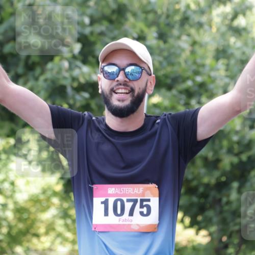 06.09.2026 - CURREX Alsterlauf Yannick Fuchs http://msf.ph/oto/10231465 06.09.2026 11:57:58 Ziel 1036, 1075, 1084, 1139, 1159, 1160, 1241 meine-sportfotos.de