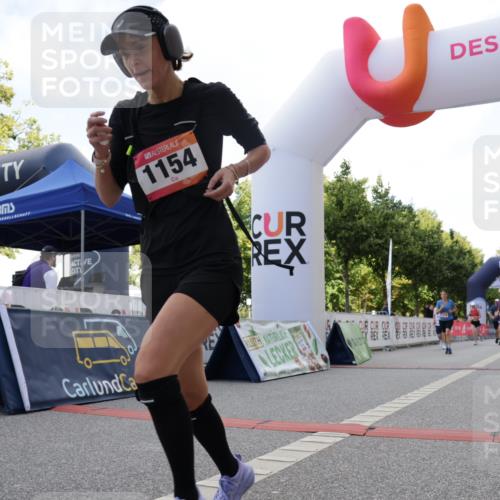 06.09.2026 - CURREX Alsterlauf Yannick Fuchs http://msf.ph/oto/10231473 06.09.2026 11:57:31 Ziel 1154, 1174, 1193, 1302, 2484 meine-sportfotos.de