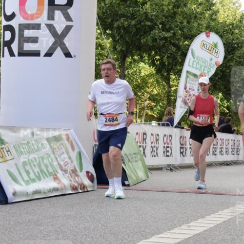 06.09.2026 - CURREX Alsterlauf Yannick Fuchs http://msf.ph/oto/10231487 06.09.2026 11:57:36 Ziel 1154, 1174, 1187, 1188, 1193, 2484 meine-sportfotos.de