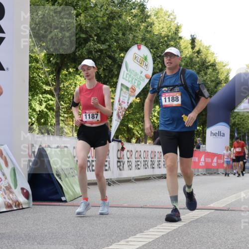 06.09.2026 - CURREX Alsterlauf Yannick Fuchs http://msf.ph/oto/10231490 06.09.2026 11:57:37 Ziel 1174, 1187, 1188, 1193, 2484 meine-sportfotos.de