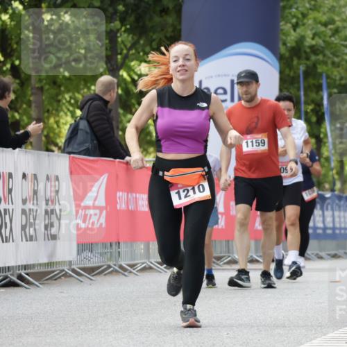 06.09.2026 - CURREX Alsterlauf Yannick Fuchs http://msf.ph/oto/10231497 06.09.2026 11:57:42 Ziel 1187, 1188, 1210, 2484 meine-sportfotos.de