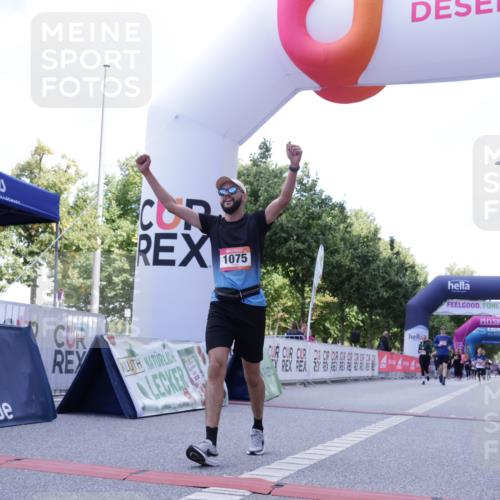 06.09.2026 - CURREX Alsterlauf Yannick Fuchs http://msf.ph/oto/10231508 06.09.2026 11:57:59 Ziel 1036, 1075, 1084, 1241 meine-sportfotos.de