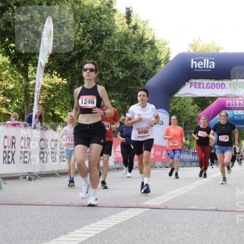 06.09.2026 - CURREX Alsterlauf Yannick Fuchs http://msf.ph/oto/10231509 06.09.2026 11:57:48 Ziel 1139, 1159, 1160, 1210, 1246, 8090 meine-sportfotos.de