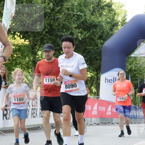 06.09.2026 - CURREX Alsterlauf Yannick Fuchs http://msf.ph/oto/10231512 06.09.2026 11:57:49 Ziel 1036, 1084, 1139, 1159, 1160, 1210, 1241, 1246, 8090 meine-sportfotos.de