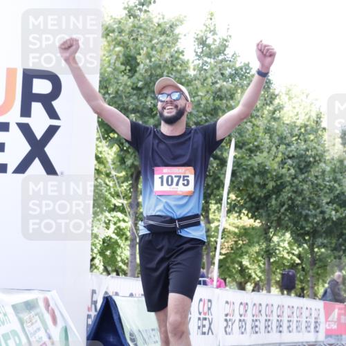 06.09.2026 - CURREX Alsterlauf Yannick Fuchs http://msf.ph/oto/10231529 06.09.2026 11:57:58 Ziel 1036, 1075, 1084, 1139, 1159, 1160, 1241 meine-sportfotos.de