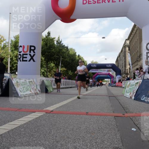 06.09.2026 - CURREX Alsterlauf Yannick Fuchs http://msf.ph/oto/10231598 06.09.2026 11:58:30 Ziel 1082, 1182, 1306, 1314, 8016 meine-sportfotos.de