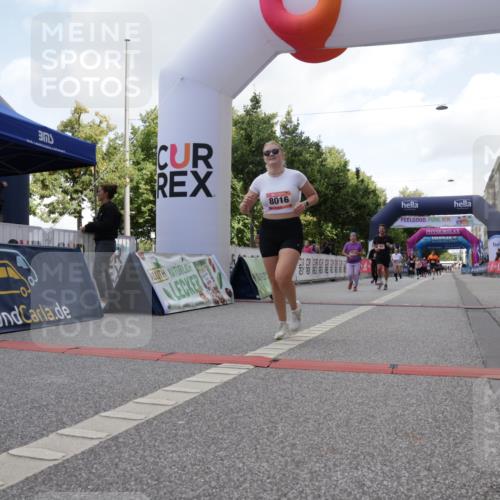 06.09.2026 - CURREX Alsterlauf Yannick Fuchs http://msf.ph/oto/10231603 06.09.2026 11:58:31 Ziel 1082, 1182, 1306, 1314, 1334, 8016 meine-sportfotos.de