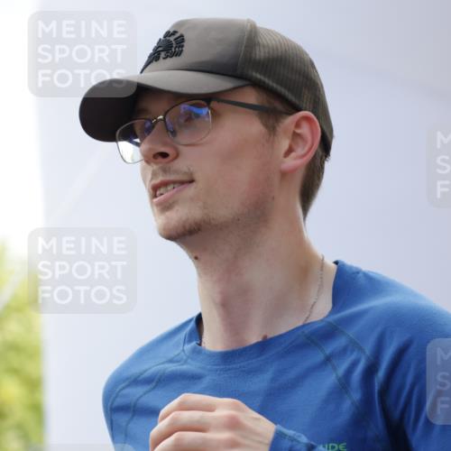 06.09.2026 - CURREX Alsterlauf Yannick Fuchs http://msf.ph/oto/10231612 06.09.2026 11:58:09 Ziel 1007, 1178, 1180, 1186, 1199, 1283, 8048, 8300 meine-sportfotos.de