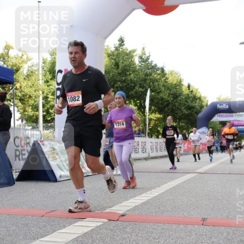 06.09.2026 - CURREX Alsterlauf Yannick Fuchs http://msf.ph/oto/10231618 06.09.2026 11:58:36 Ziel 1082, 1089, 1090, 1114, 1115, 1182, 1202, 1235, 1314, 1334, 8016 meine-sportfotos.de