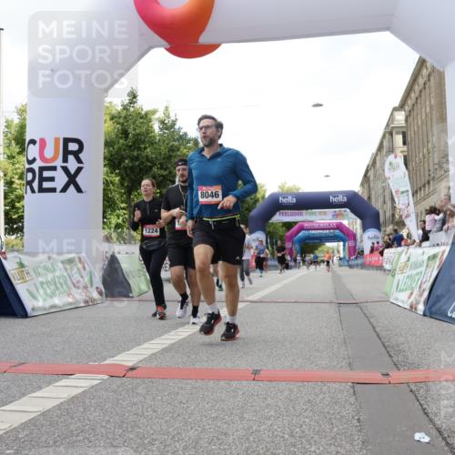 06.09.2026 - CURREX Alsterlauf Yannick Fuchs http://msf.ph/oto/10231670 06.09.2026 11:58:53 Ziel 1224, 1301, 1329, 1347, 4444, 8046, 8137 meine-sportfotos.de