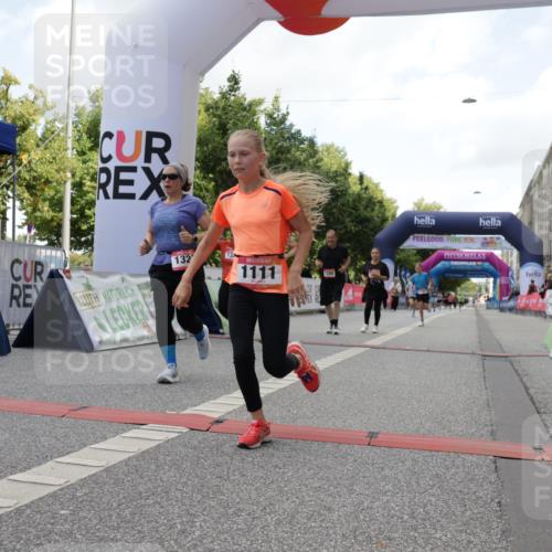 06.09.2026 - CURREX Alsterlauf Yannick Fuchs http://msf.ph/oto/10231690 06.09.2026 11:59:01 Ziel 1111, 1130, 1200, 1240, 1301, 1327, 1333, 4444, 8070 meine-sportfotos.de
