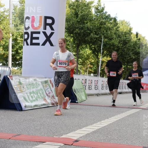 06.09.2026 - CURREX Alsterlauf Yannick Fuchs http://msf.ph/oto/10231692 06.09.2026 11:59:02 Ziel 1081, 1111, 1130, 1200, 1240, 1327, 1333, 4444, 8070 meine-sportfotos.de