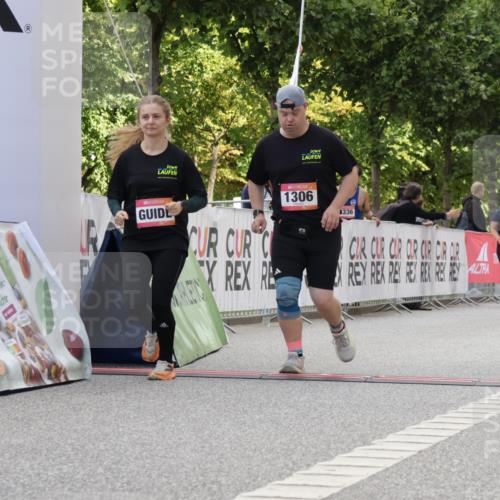 06.09.2026 - CURREX Alsterlauf Yannick Fuchs http://msf.ph/oto/10231740 06.09.2026 11:58:23 Ziel 1020, 1077, 1158, 1179, 1306 meine-sportfotos.de