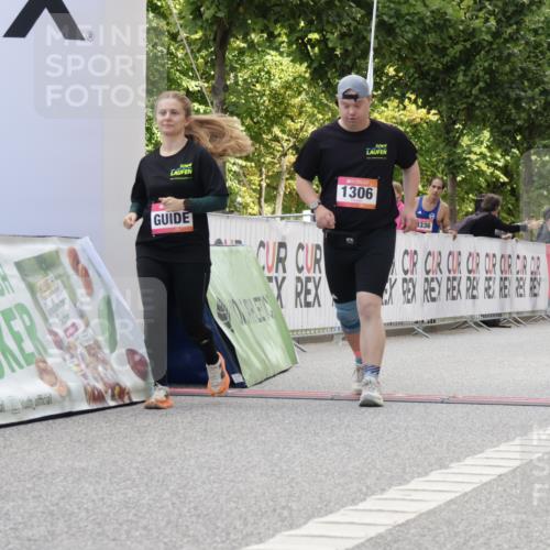 06.09.2026 - CURREX Alsterlauf Yannick Fuchs http://msf.ph/oto/10231753 06.09.2026 11:58:24 Ziel 1020, 1158, 1306 meine-sportfotos.de