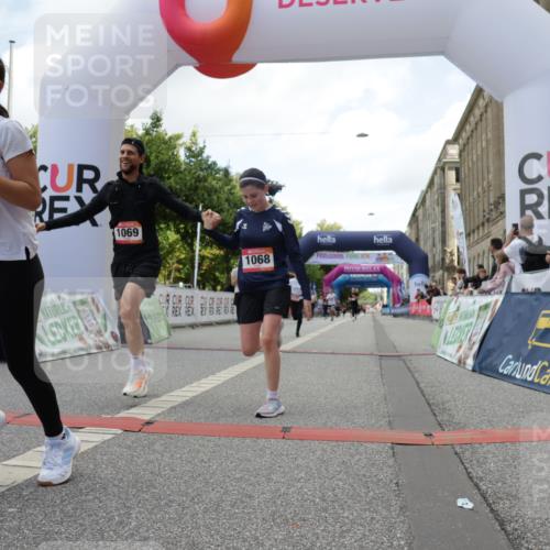 06.09.2026 - CURREX Alsterlauf Yannick Fuchs http://msf.ph/oto/10231764 06.09.2026 11:59:27 Ziel 1018, 1037, 1038, 1068, 1069, 1173, 1261, 1291 meine-sportfotos.de